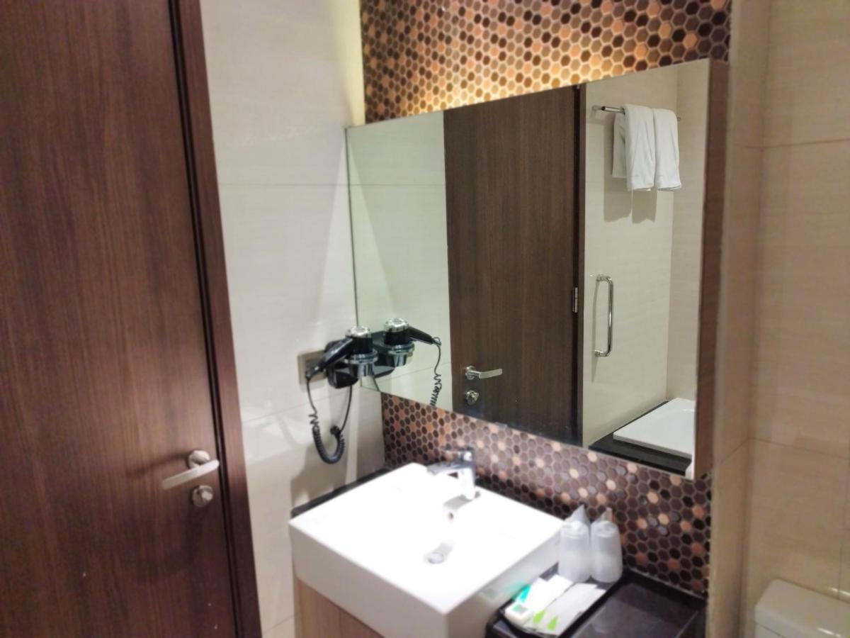 Aone Hotel Jakarta Kültér fotó